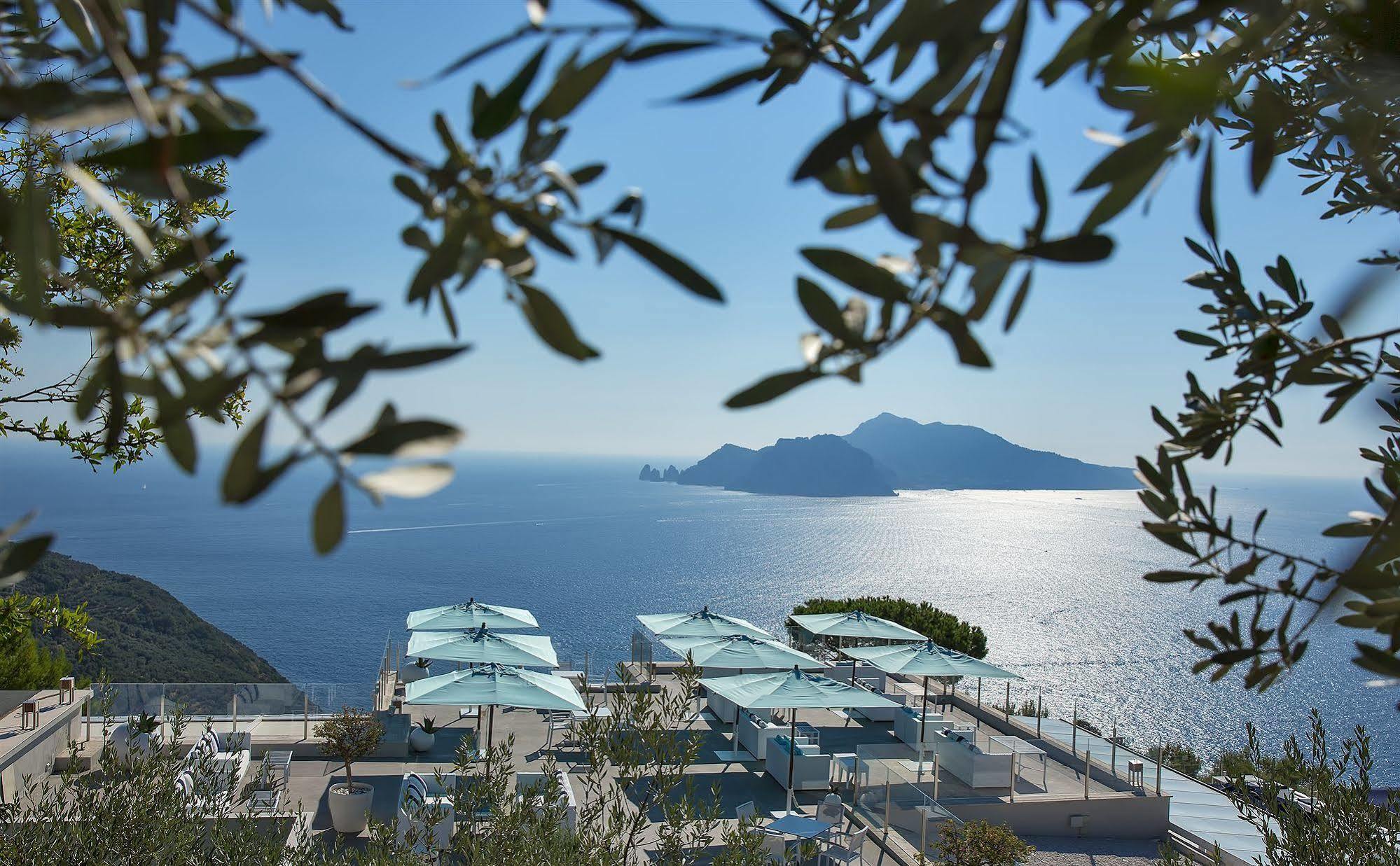 Relais Blu 4*